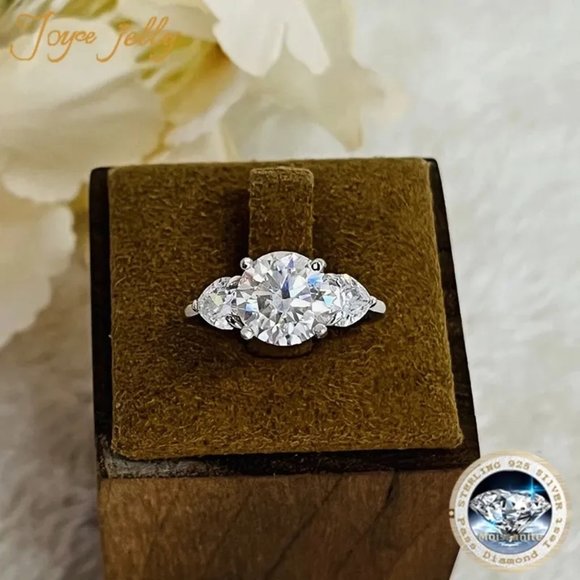 Awesome 3 Stone Certified 2.80ctw Moissanite Ring. White Gold - Picture 4 of 16